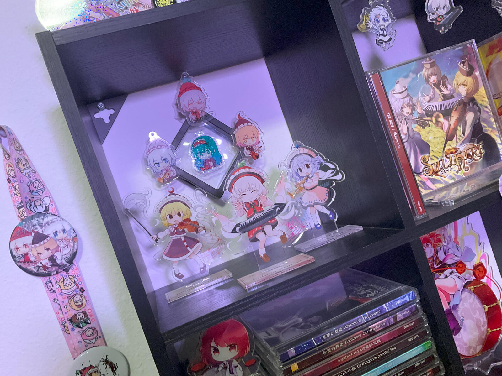 horismriver acrylic stands